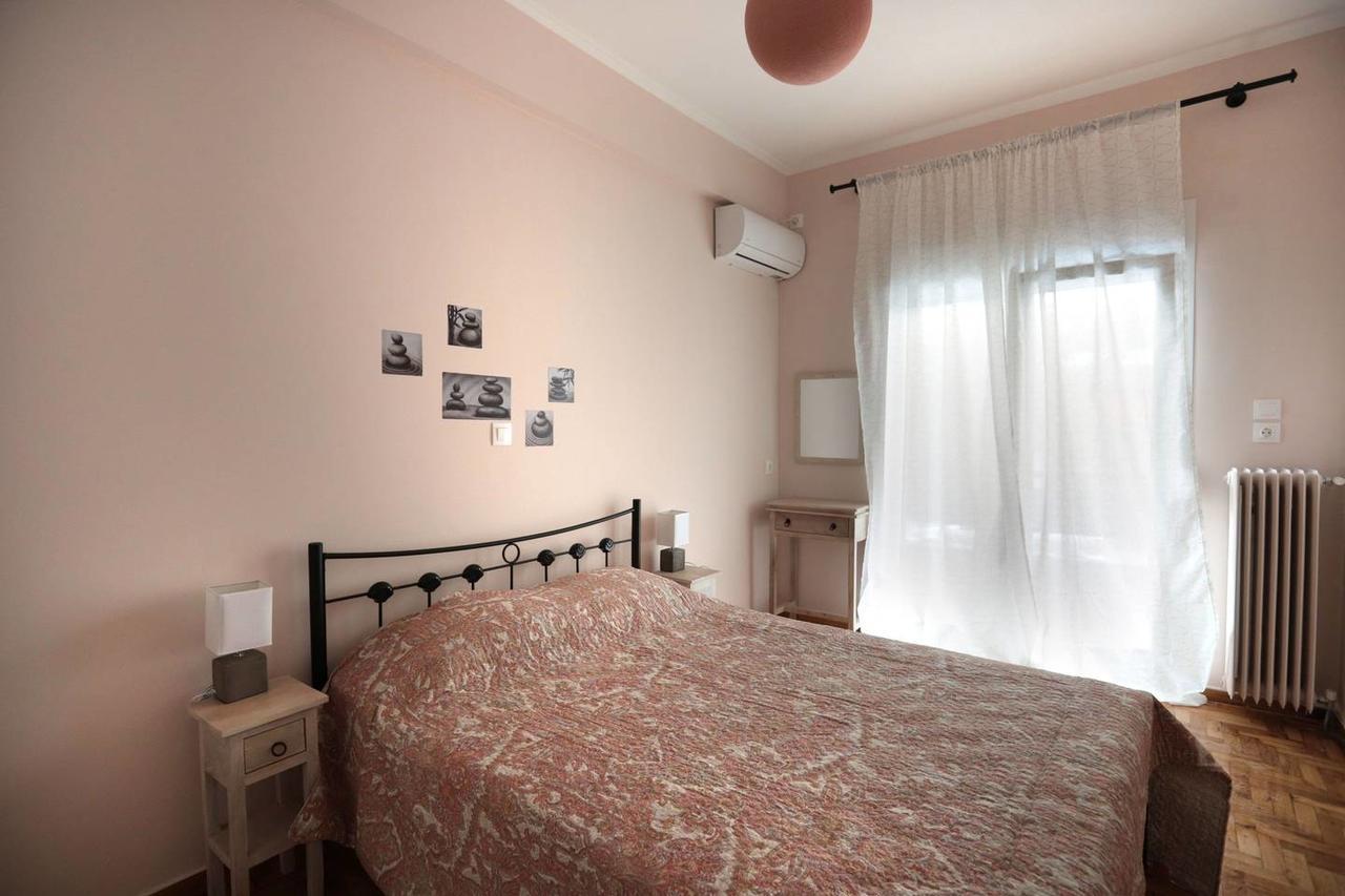 Pale Coloured Apt In Athens Historic Centre Exteriör bild